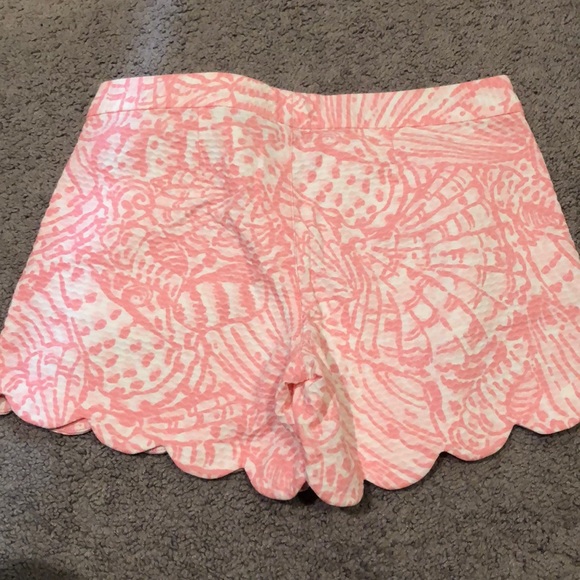 NWOT Lilly Pulitzer scalloped buttercup shorts - Picture 6 of 7